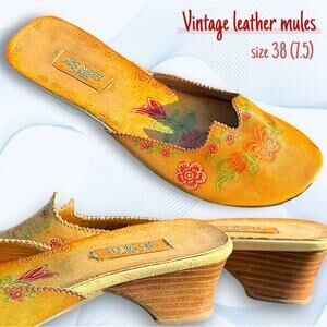 Miz Mooz Tooled Hand-Painted Leather Mules Boho Slip-On Round Toe EU 38 / 7.5–8